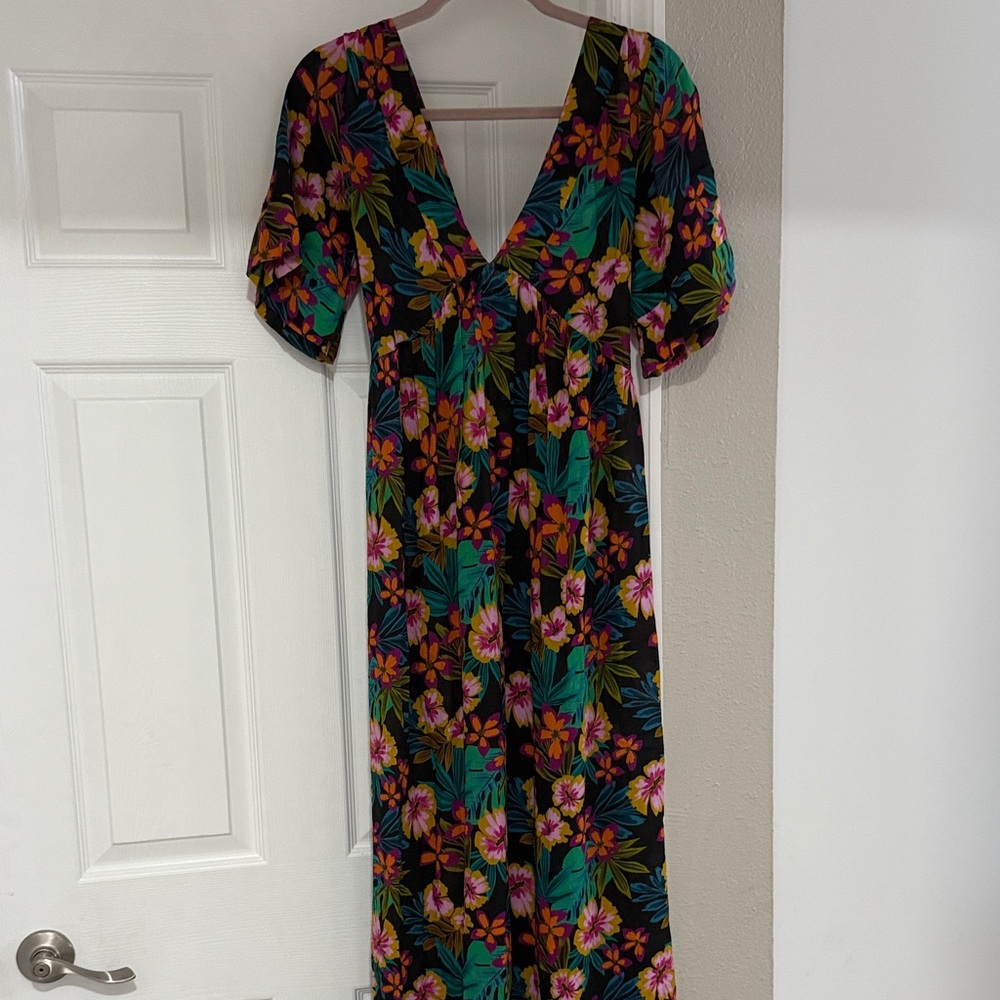 Hurley Floral V-Neck Maxi Dress